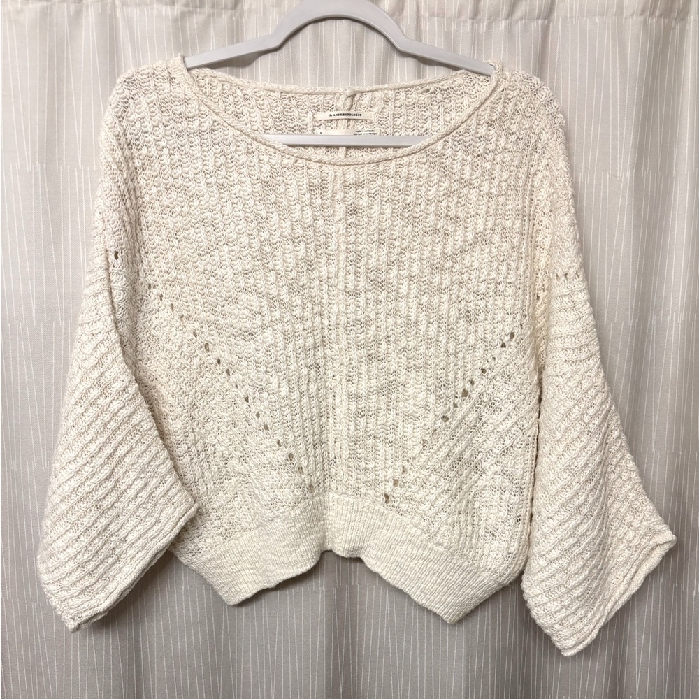 Anthropologie knit sweater size S
Never worn